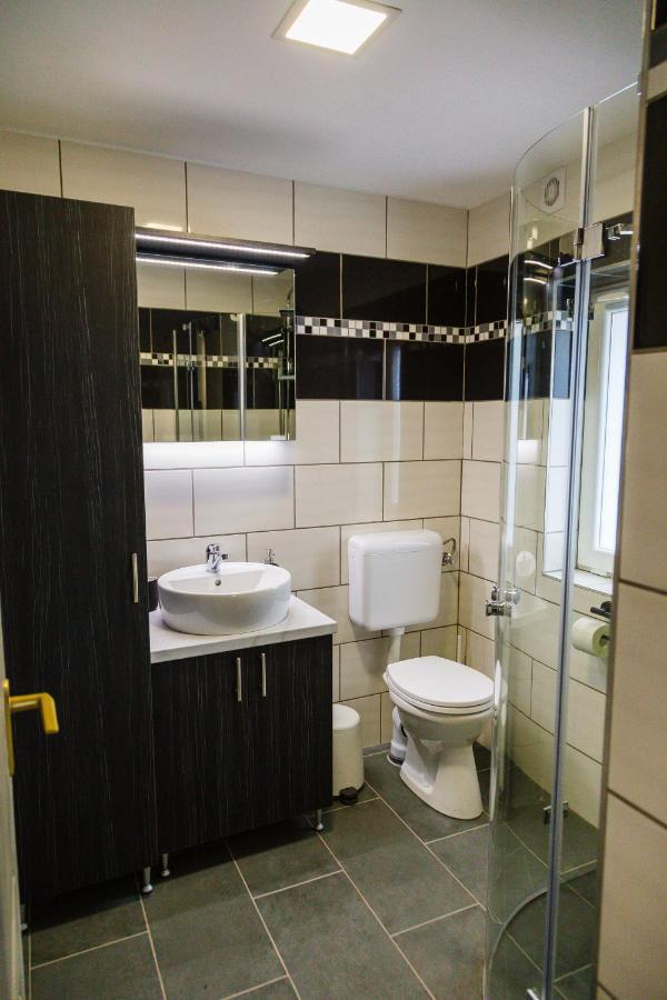 Aranyos Hill Apartment นากีมาโรช ภายนอก รูปภาพ